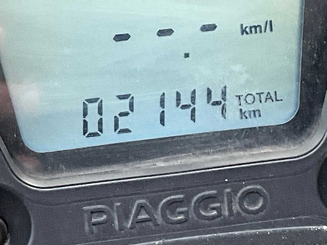 2023 piaggio mp3 300 sport 3 wiel motorfiets - afbeelding 10 van  18