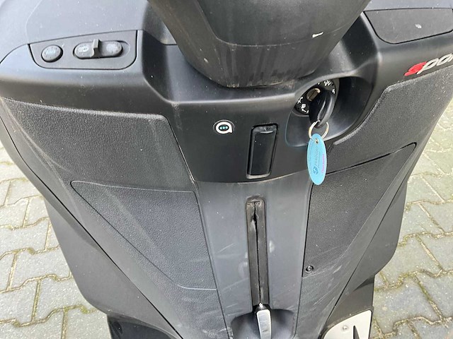 2023 piaggio mp3 300 sport 3 wiel motorfiets - afbeelding 18 van  18