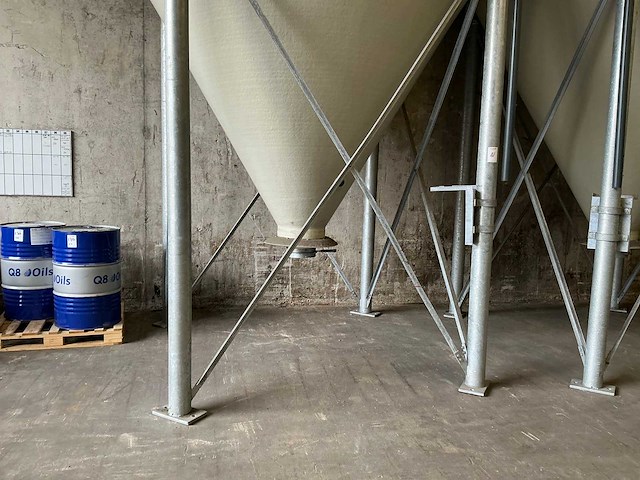 2023 polem sk7/30/20 granulaat silo - afbeelding 2 van  5