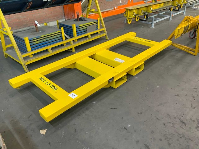 2023 pve 230425-31-01 heftruck hijsframe - afbeelding 2 van  3