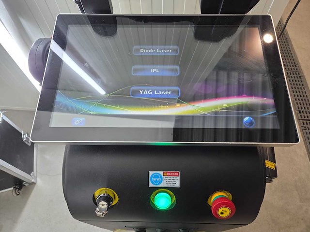2023 qhr hm-dl310 medical diode laser system - laserontharingsapparaat - afbeelding 7 van  9