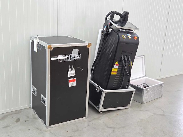2023 qhr hm-dl310 medical diode laser system - laserontharingsapparaat - afbeelding 4 van  9