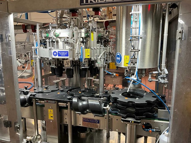 2023 raveco tribloc tr-480-12 automatische flessen bottellijn - afbeelding 15 van  16