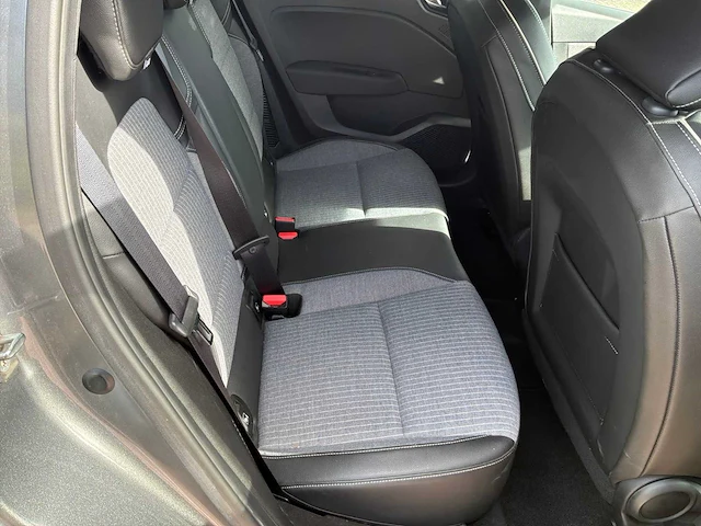 2023 renault clio 1.6 etfh 145 techno personenauto - afbeelding 10 van  18