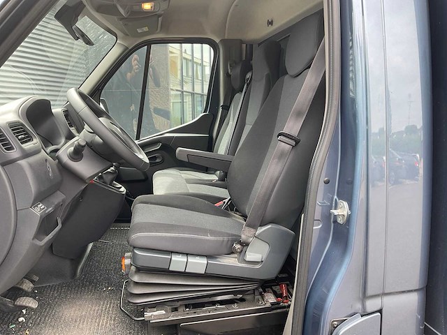 2023 renault master t35 2.3 dci 165 l4 dl energy vrachtwagen - afbeelding 4 van  24