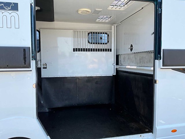 2023 renault master t35 2.3dci paarden truck mtm opbouw - afbeelding 6 van  36