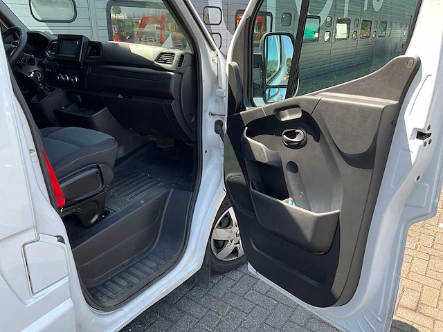 2023 renault master t35 2.3dci paarden truck mtm opbouw - afbeelding 27 van  37