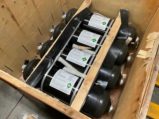 2023 s-advanced materials ta700vh040d koolstofvezel waterstoftank - 40l (4x) - afbeelding 2 van  6