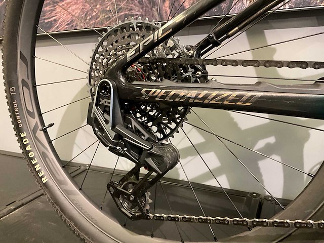 2023 s-works epic mountainbike - afbeelding 3 van  12