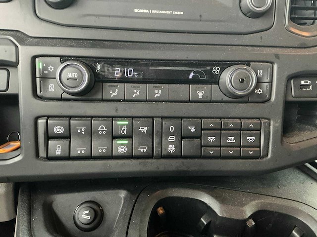 2023 scania p280 vrachtwagen met huifopbouw - afbeelding 26 van  41