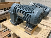 2023 sew-eurodrive fa67 drn100l4 3kw reductiemotor