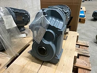 2023 sew-eurodrive fa67 drn100l4 3kw reductiemotor - afbeelding 3 van  5