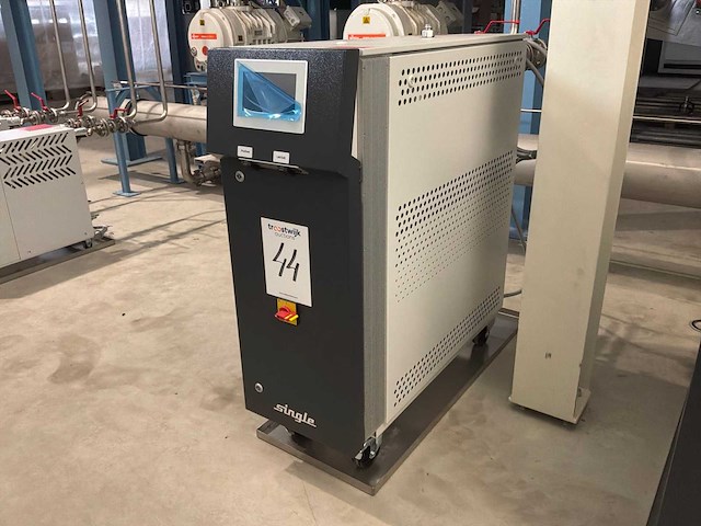 2023 single oil geavanceerde d2-300 hoogtemperatuurregelingsunit - afbeelding 1 van  7