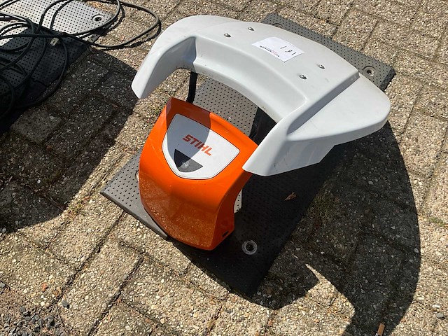 2023 stihl ado 402 / 500 robotmaaier dockingstation - afbeelding 3 van  5