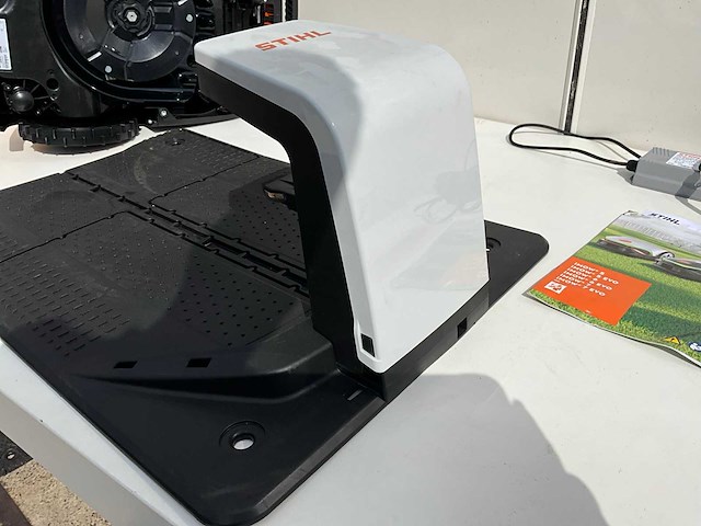 2023 stihl imow 6 robotmaaier - afbeelding 10 van  10