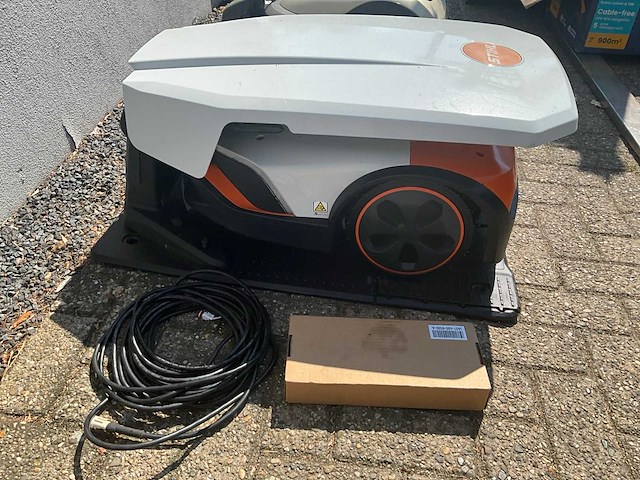 2023 stihl imow 7 robotmaaier - afbeelding 2 van  7
