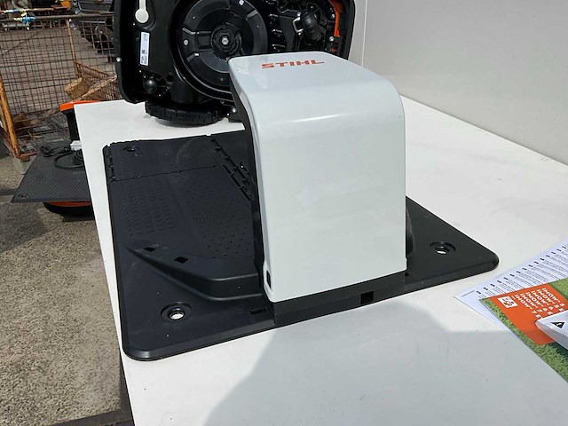 2023 stihl imow 7 robotmaaier - afbeelding 12 van  14
