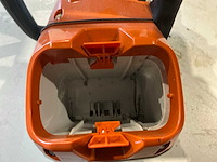 2023 stihl msa220c kettingzaag - afbeelding 4 van  5