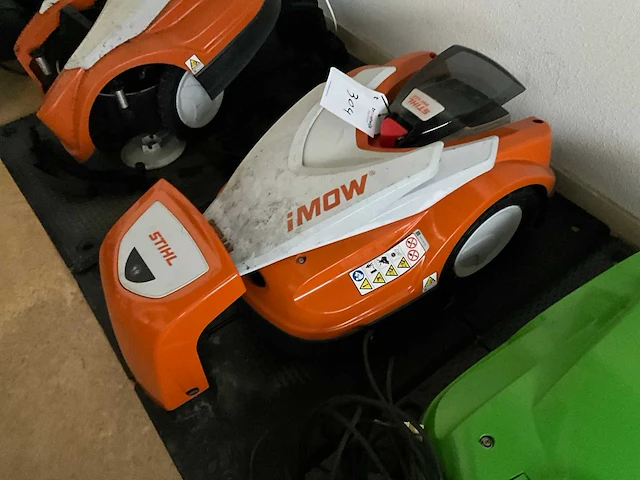 2023 stihl rmi 422 robotmaaier - afbeelding 2 van  5