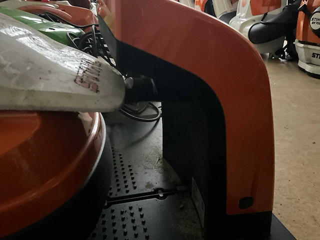 2023 stihl rmi 422 robotmaaier - afbeelding 5 van  5