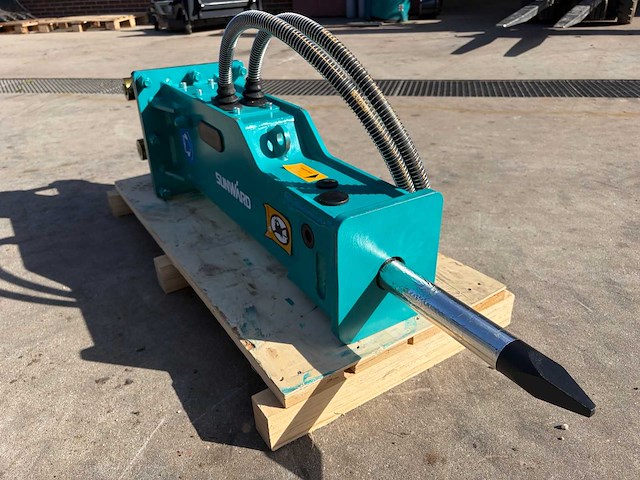 2023 sunward swbg045h-1 hydraulische sloophamer - afbeelding 5 van  6