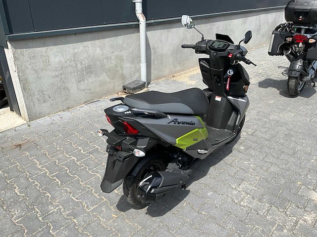 2023 suzuki avensis motorscooter - afbeelding 8 van  14