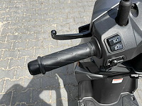 2023 suzuki avensis motorscooter - afbeelding 12 van  14