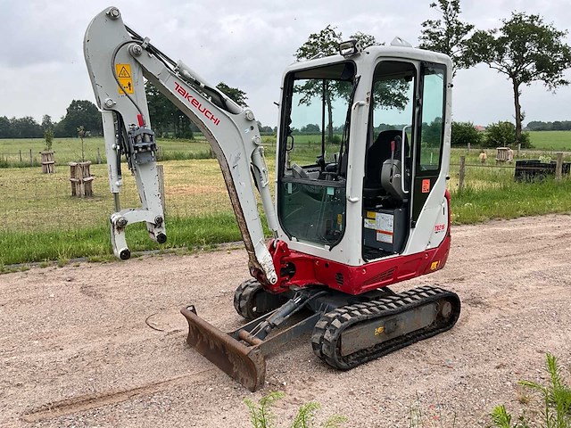 2023 takeuchi tb216 minigraafmachine - afbeelding 1 van  29