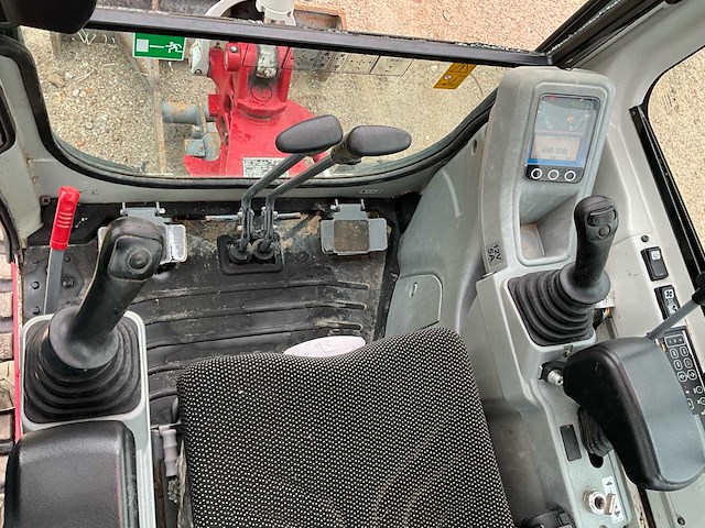 2023 takeuchi tb216 minigraafmachine - afbeelding 17 van  29
