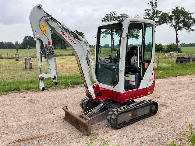 2023 takeuchi tb216 minigraafmachine - afbeelding 12 van  29