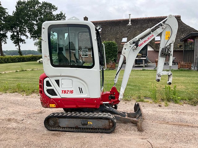 2023 takeuchi tb216 minigraafmachine - afbeelding 25 van  29