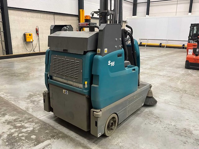 2023 tennant s16h veegzuigmachine - afbeelding 12 van  17