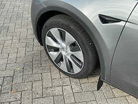 2023 tesla model y long range awd 75kwh - afbeelding 6 van  31