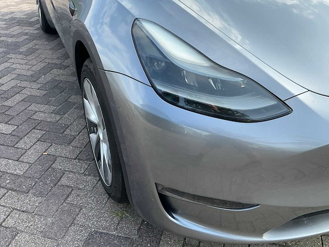 2023 tesla model y long range awd 75kwh - afbeelding 9 van  31