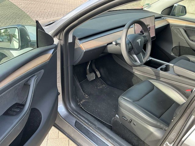 2023 tesla model y long range awd 75kwh - afbeelding 11 van  31