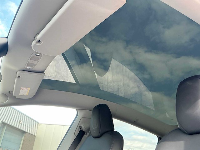 2023 tesla model y long range awd 75kwh - afbeelding 16 van  31