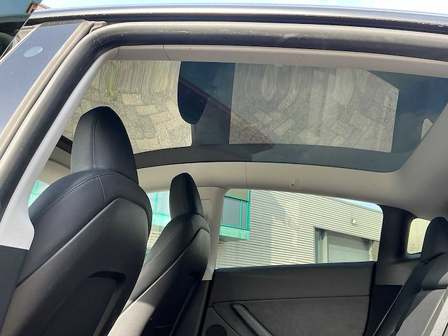 2023 tesla model y long range awd 75kwh - afbeelding 21 van  31