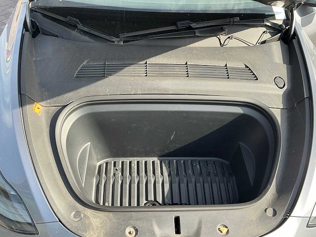 2023 tesla model y long range awd 75kwh - afbeelding 25 van  31
