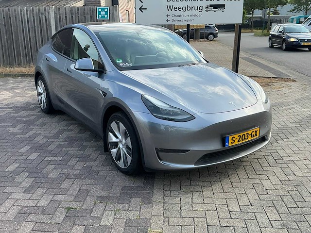 2023 tesla model y long range awd 75kwh - afbeelding 26 van  31