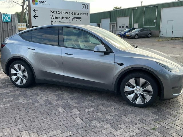 2023 tesla model y long range awd 75kwh - afbeelding 27 van  31