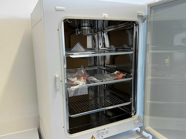 2023 thermowetenschappelijk heracell 150i gp laboratorium co2-incubator (2x) - afbeelding 4 van  9