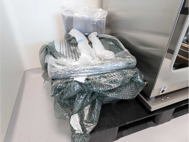 2023 thermowetenschappelijke heracell vios 160i cr laboratorium co2-incubator (2x) - afbeelding 5 van  8