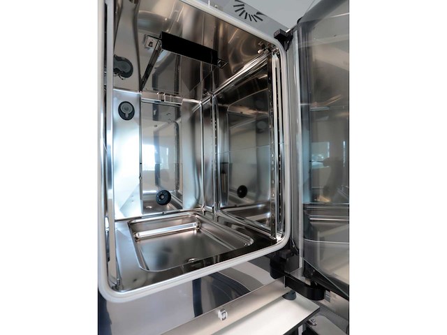 2023 thermowetenschappelijke heracell vios 160i cr laboratorium co2-incubator (2x) - afbeelding 6 van  10