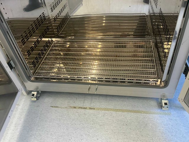 2023 thermowetenschappelijke heratherm ogs750 laboratoriumoven - afbeelding 7 van  8