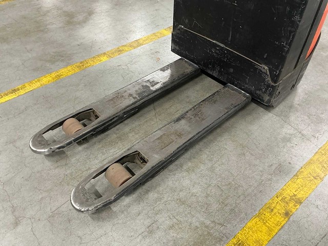 2023 toyota bt levio lwe160 elektrische palletwagen - afbeelding 10 van  12