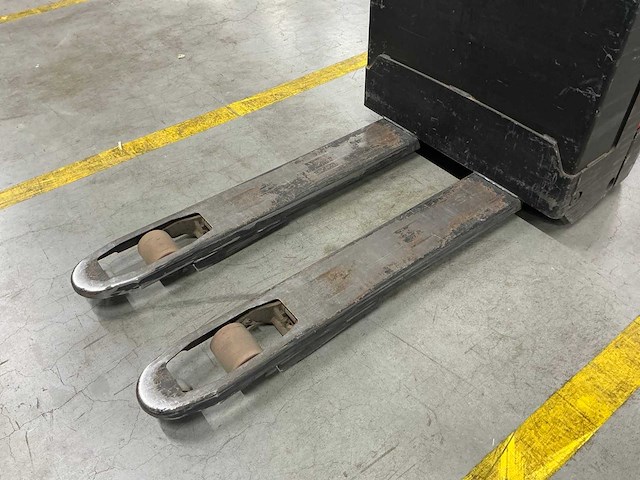 2023 toyota bt levio lwe160 elektrische palletwagen - afbeelding 9 van  11