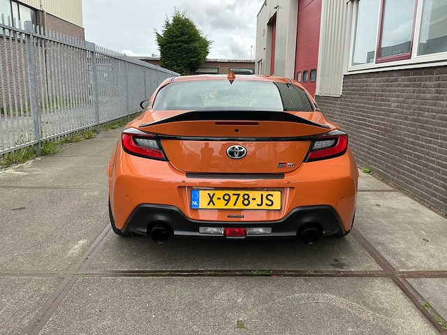 2023 toyota gr86 2.4 pure personenauto - afbeelding 30 van  31