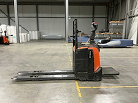 2023 toyota lpe200 elektrische palletwagen met platform - afbeelding 11 van  14