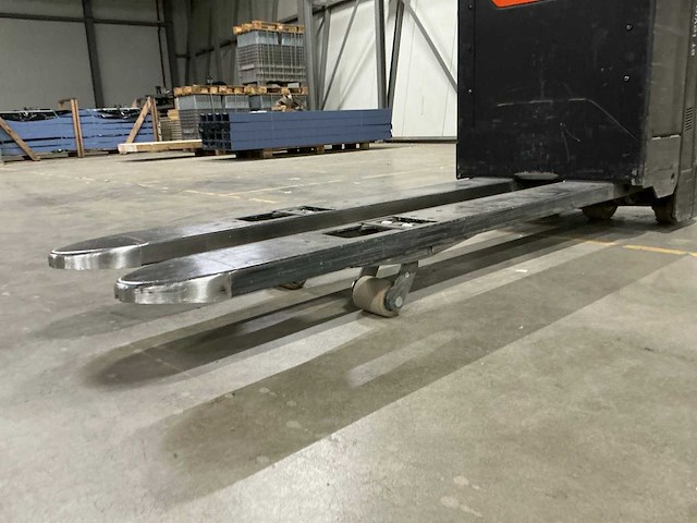 2023 toyota lpe200 elektrische palletwagen met platform - afbeelding 13 van  14