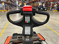 2023 toyota lpe200 meerijpallettruck - afbeelding 2 van  13